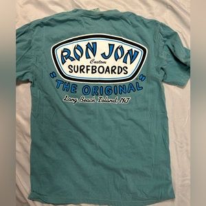 RON JON SHIRT NEVER WORN SIZE MEDIUM